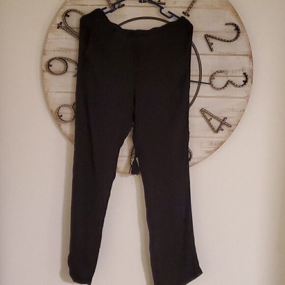🏝Linen crepe pants. Tassel tie elastic waist 🏝 - Picture 1 of 5